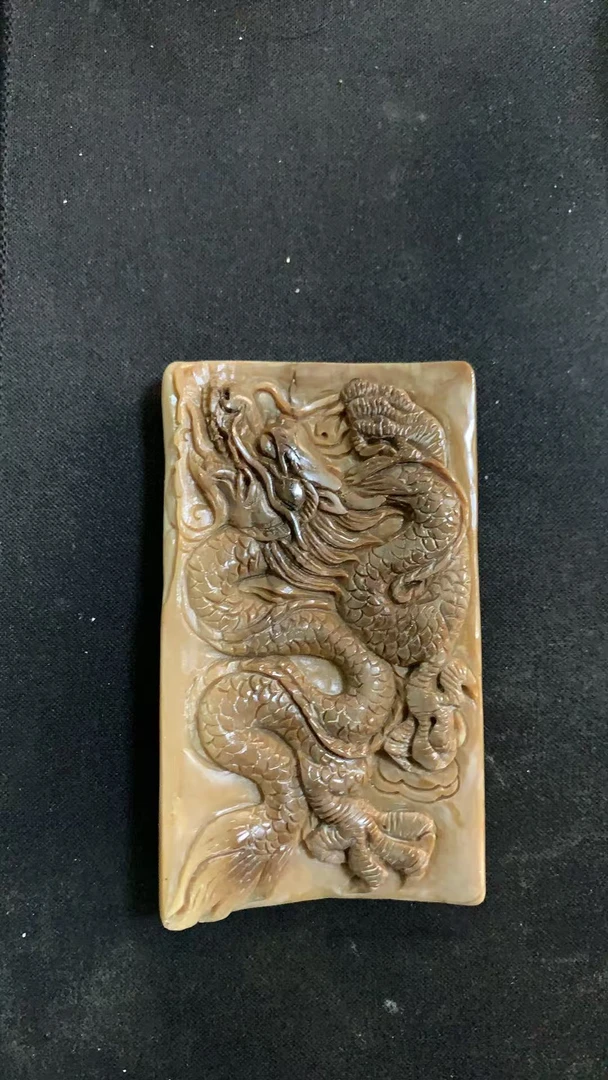 猛犸约60克雕刻件XY958