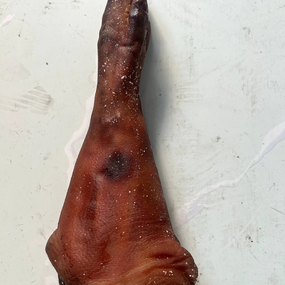 柏树枝烟熏腊猪蹄四川特产腊肉正宗重庆巫溪特产腊猪脚四川腊猪脚