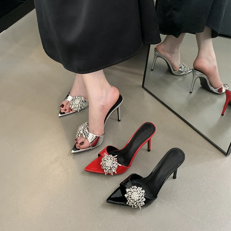 尖头水钻一字露趾细跟凉拖鞋女2025年新款气质外穿高跟一字拖