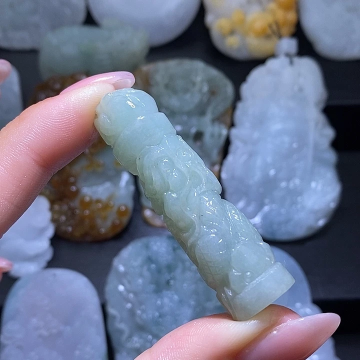 定制翡翠未镶嵌翡翠