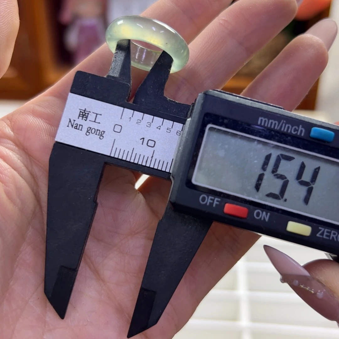 蛇纹石玉未镶嵌手镯387