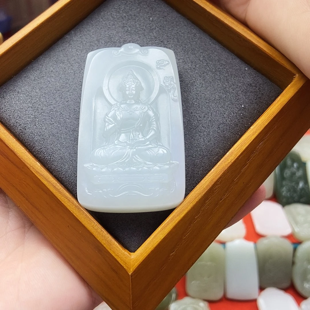 颈饰未镶嵌和田玉涛**旧