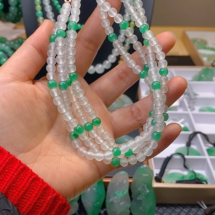 石英质玉挂链未镶嵌风*子