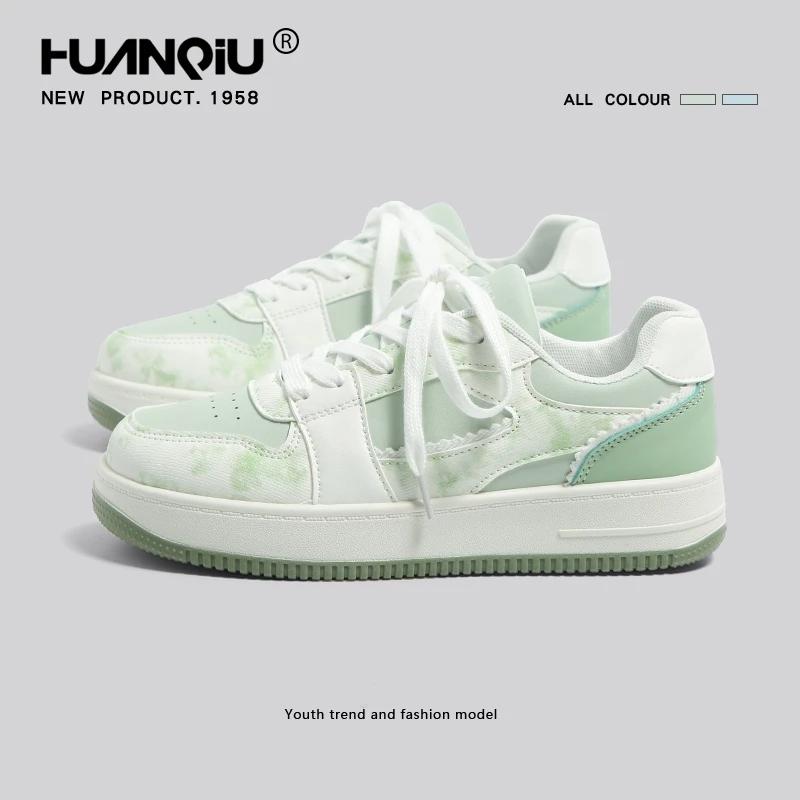 环球厚底面包板鞋女款2025年新款春季小众时尚渐变休闲运动小白鞋