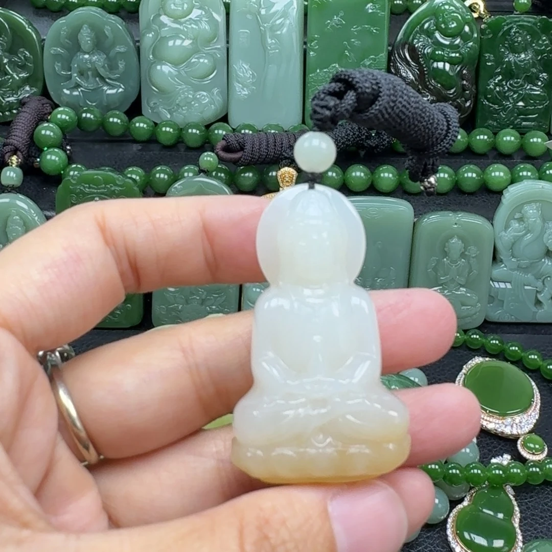 和田玉未镶嵌颈饰