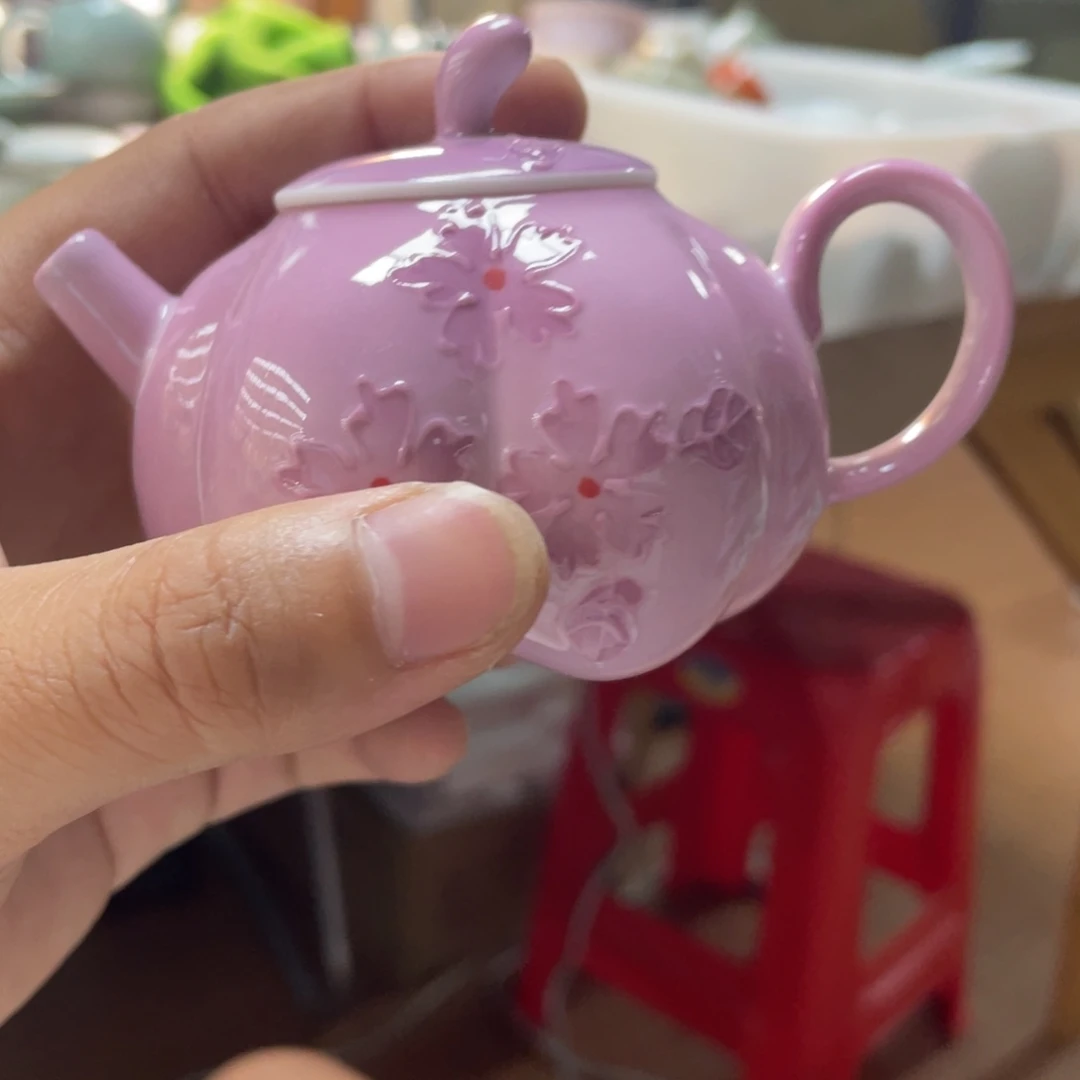 裙***猫无运费险略有微瑕介意勿拍