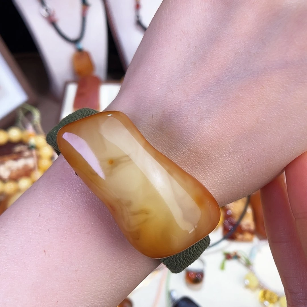 未镶嵌琥珀珠宝奇石用****6，