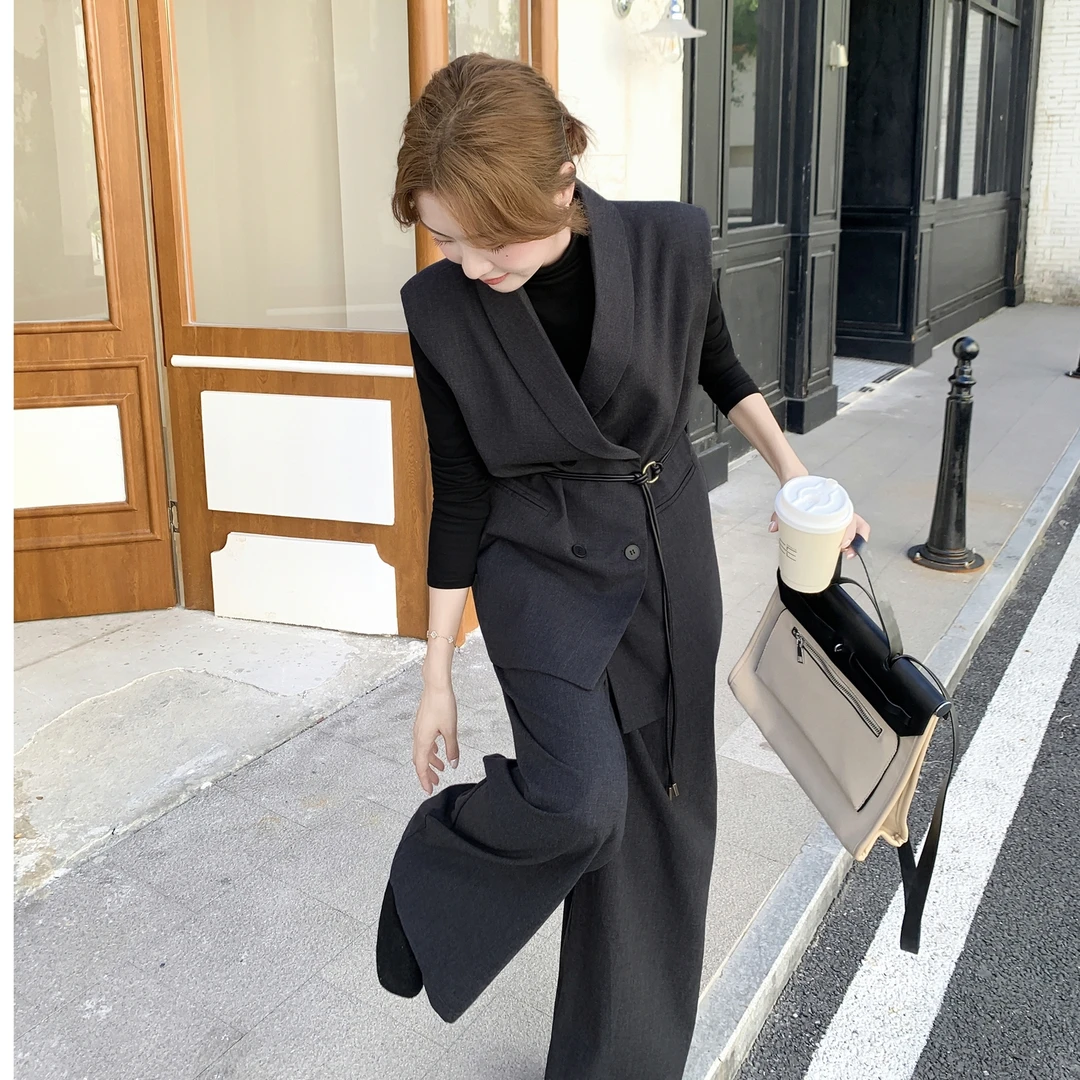 气质慵懒风休闲百搭套装女秋季新款高级感减龄马甲内搭长裤三件套