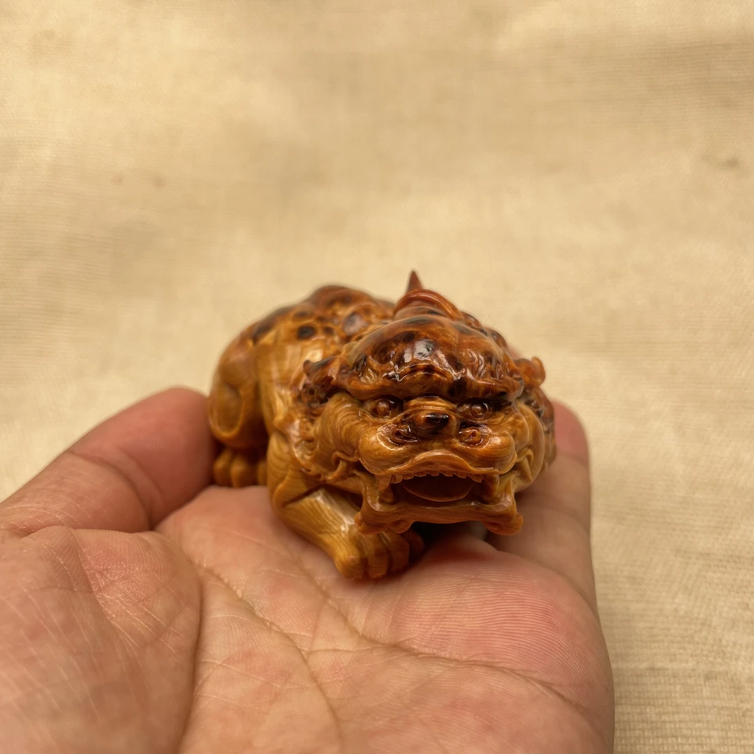 太行崖柏木精工满瘤疤招财貔貅手把玩件8.7✖️5.3✖️4重86克