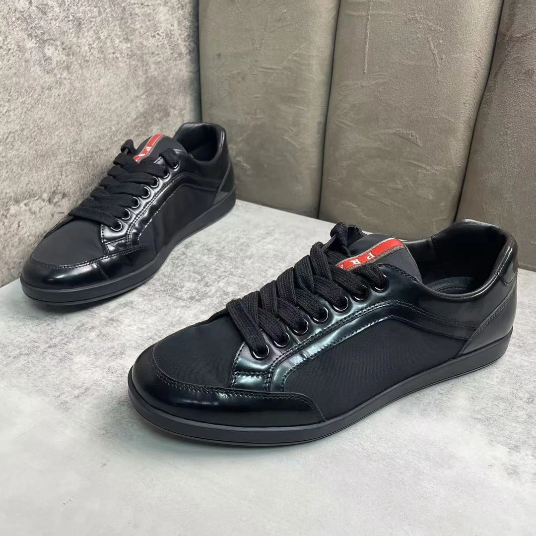 99新 Prada/普拉达 黑色皮革帆布舒适百搭低帮板鞋/42码