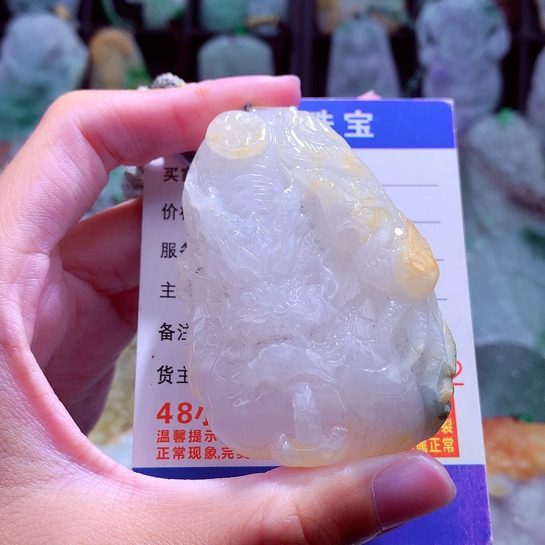 颈饰未镶嵌翡翠天然