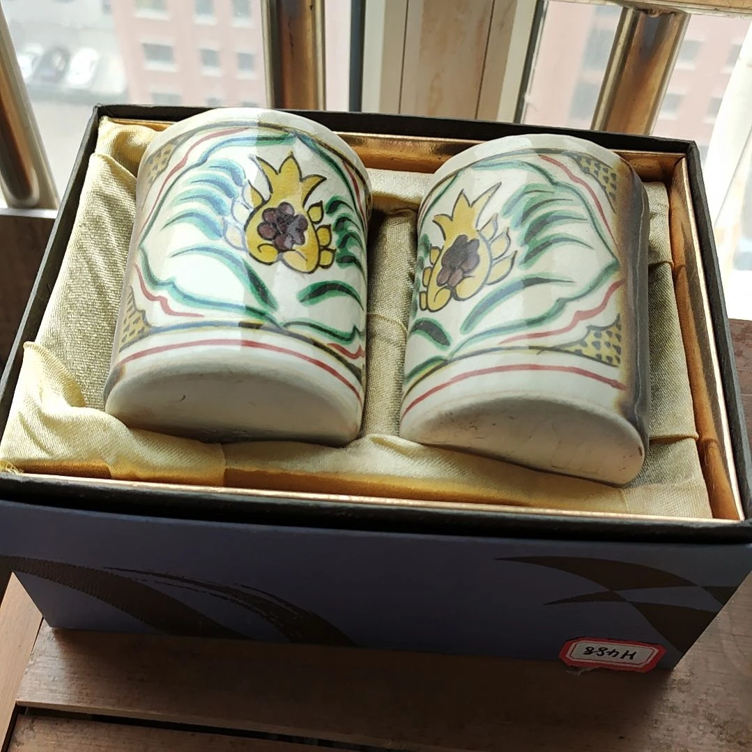 杯30包邮，偏远地区不包邮，中古品不保全新。