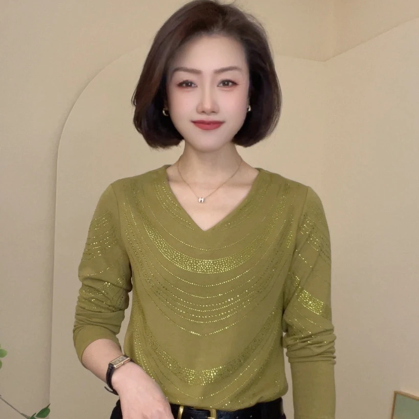 76760春季新款纯色v领长袖时尚休闲T恤气质女士烫钻百搭显瘦小衫