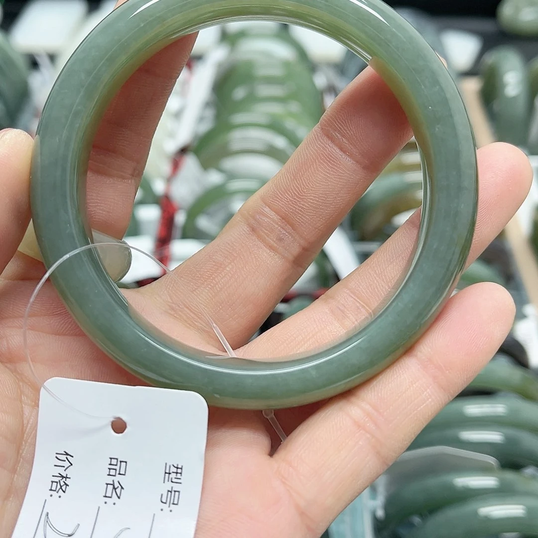和田玉（糖玉）未镶嵌手镯S****枫
