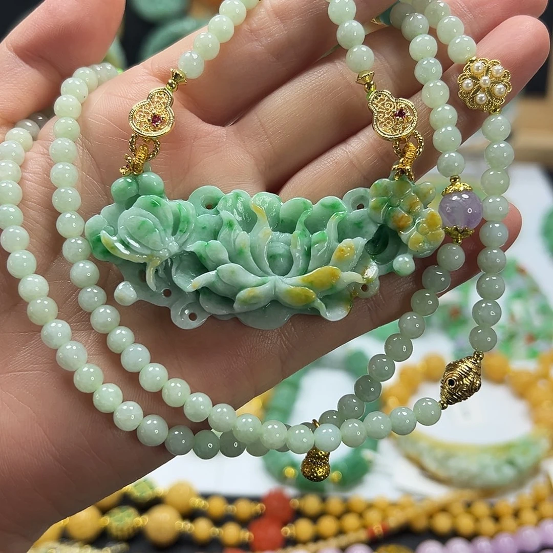 翡翠未镶嵌颈饰吊坠