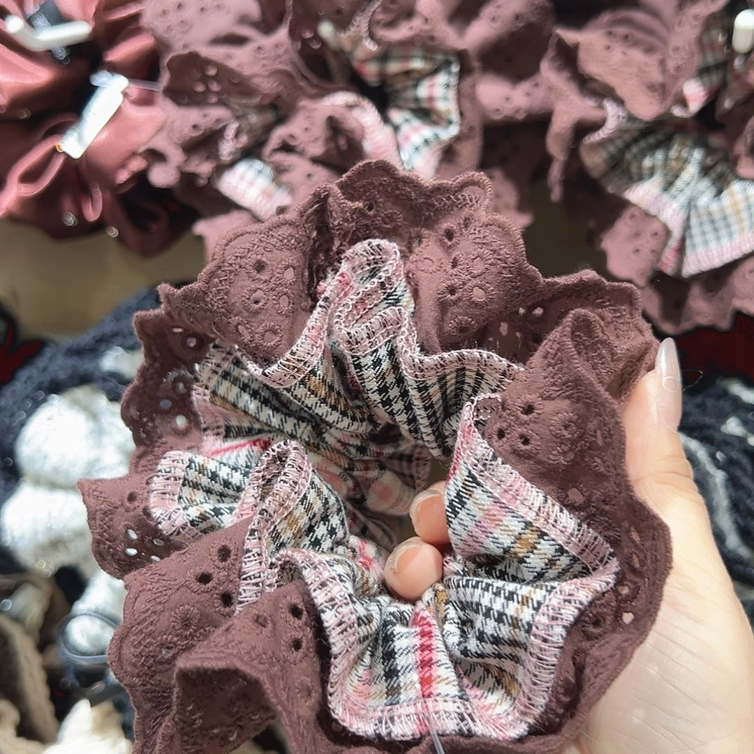 非金属咖色格纹蛮腰发圈