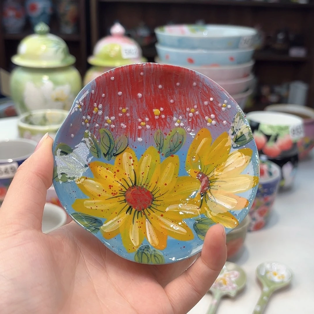 瓷片兔兔好可爱啊