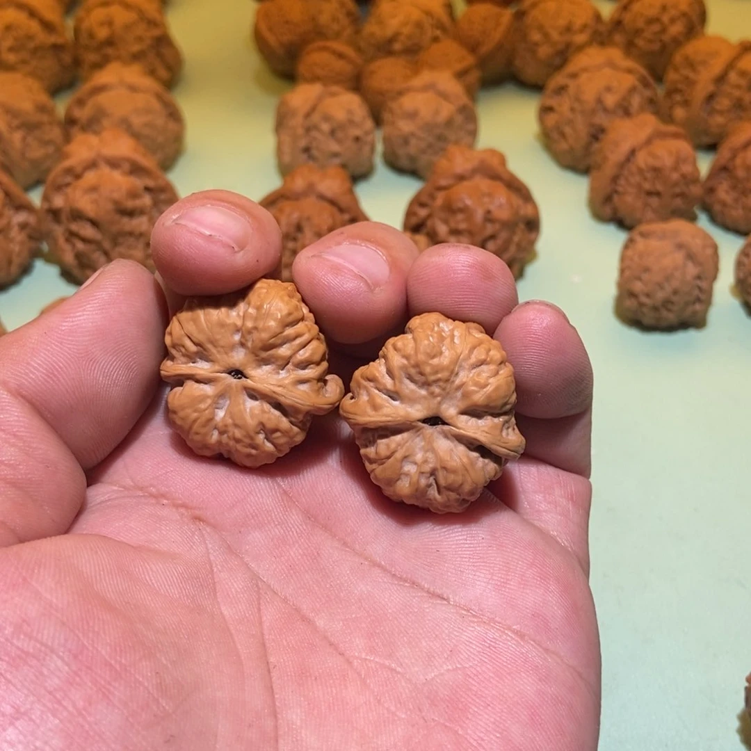 文玩核桃把件藤****3蛤蟆头30