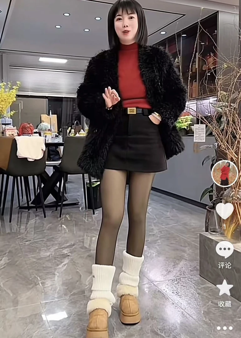 2025新款V领黑色毛毛外套