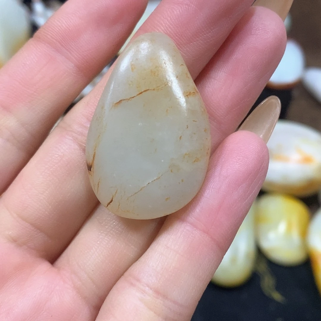 未镶嵌和田玉（糖玉）挂件1