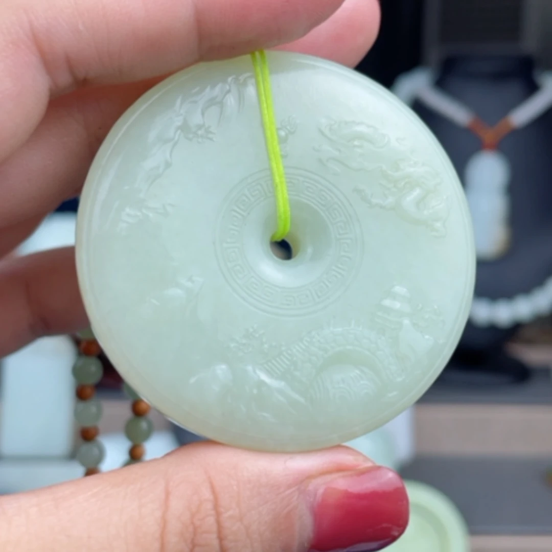 【闪购商品】颈饰未镶嵌和田玉