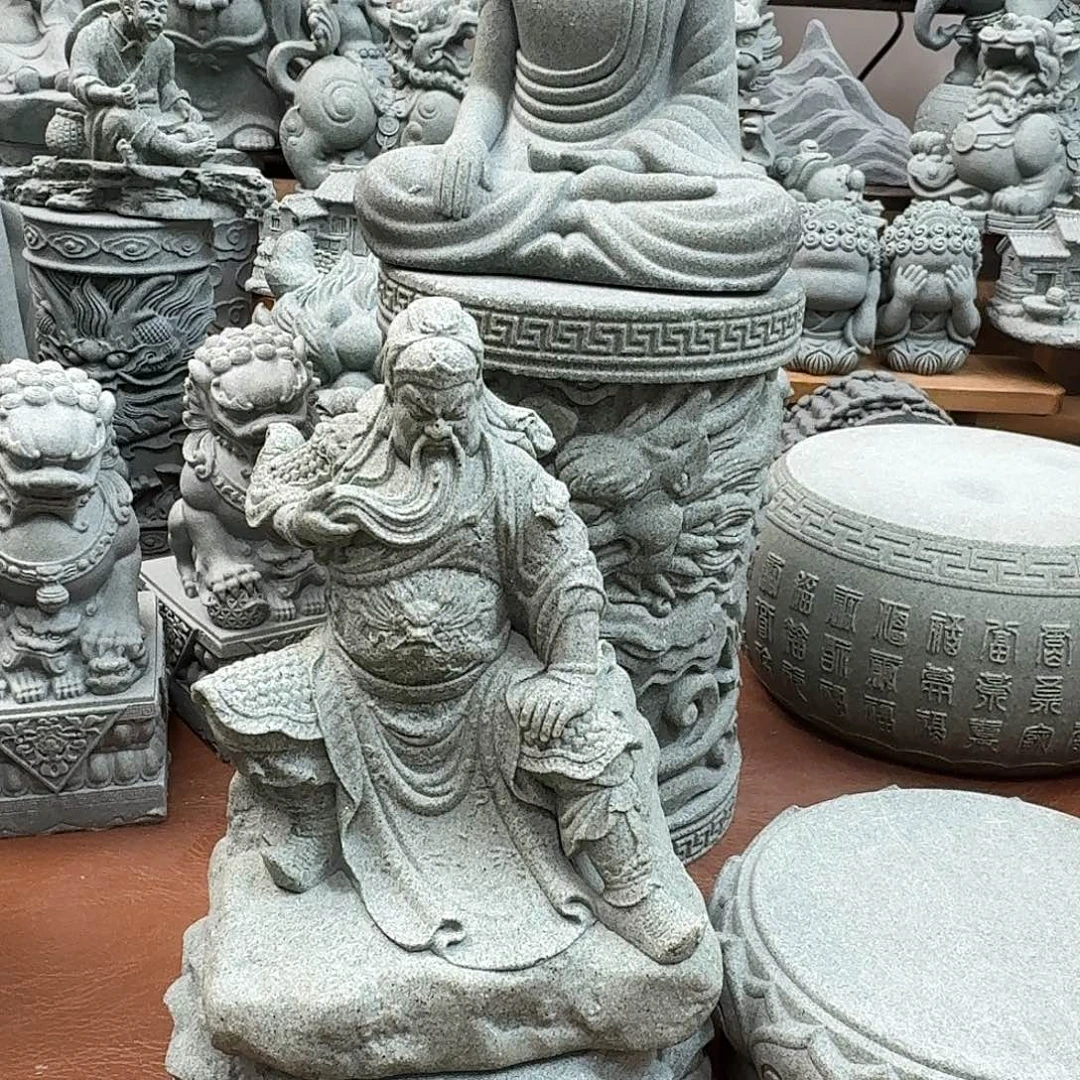 石材青砂石材质关羽