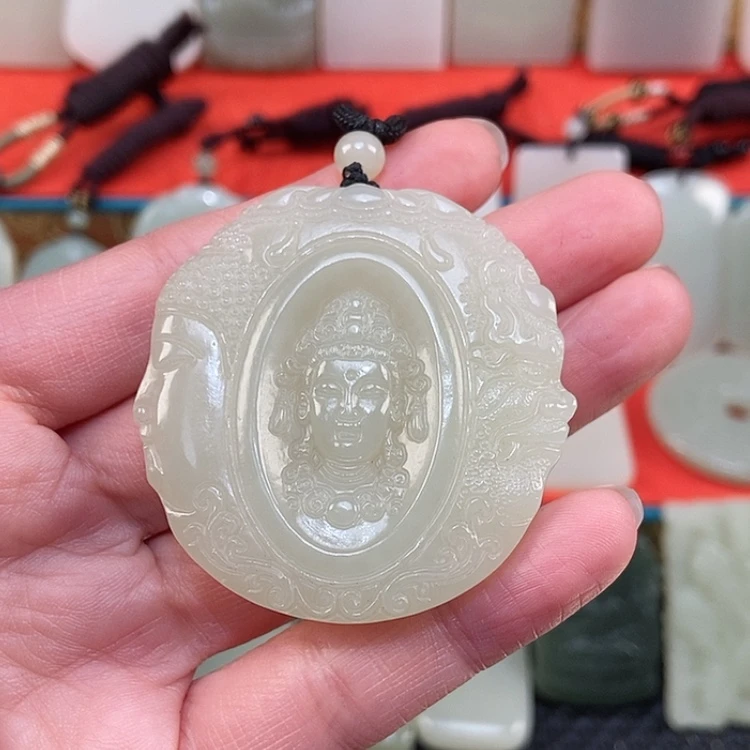 【闪购商品】颈饰未镶嵌和田玉