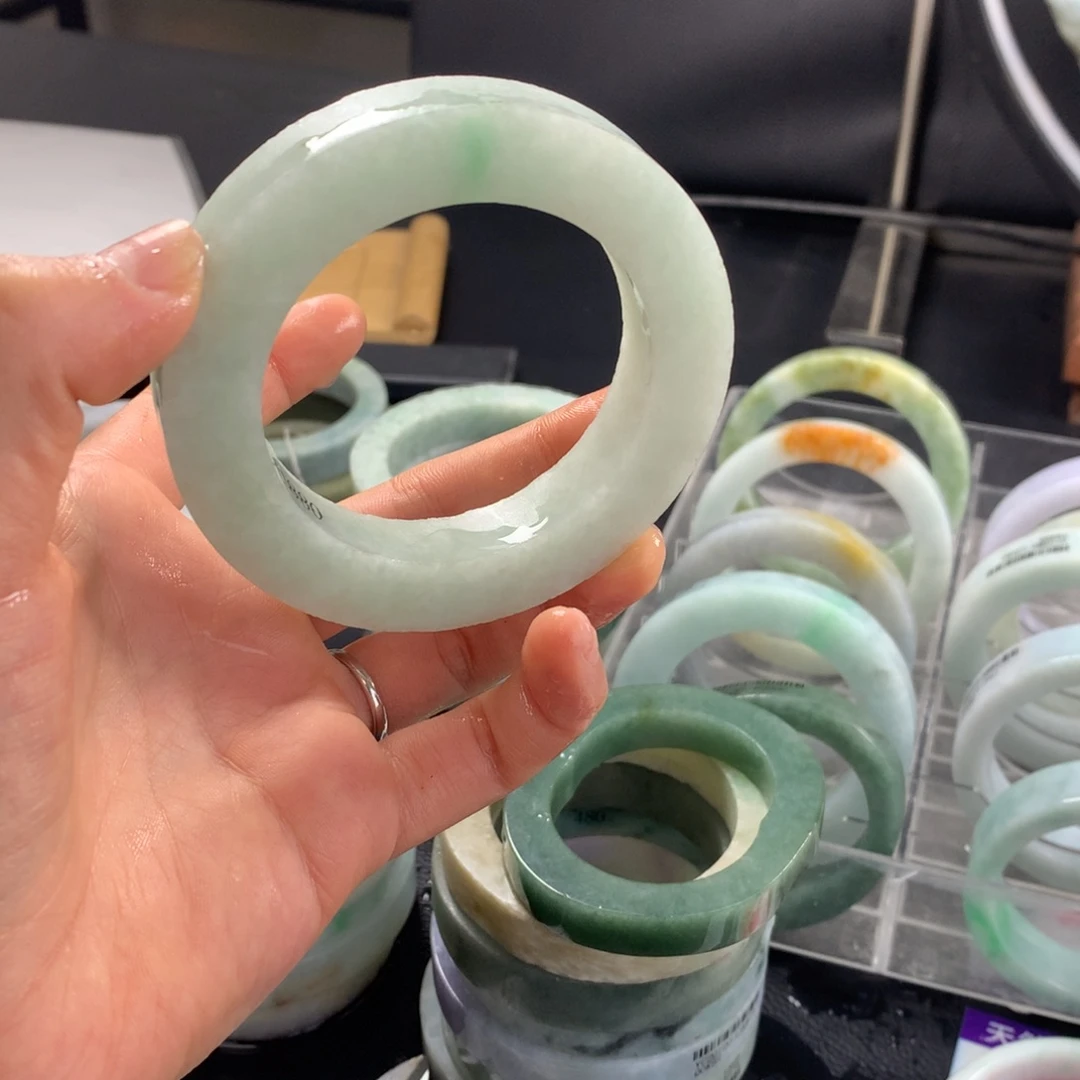 定制翡翠未镶嵌纯天然