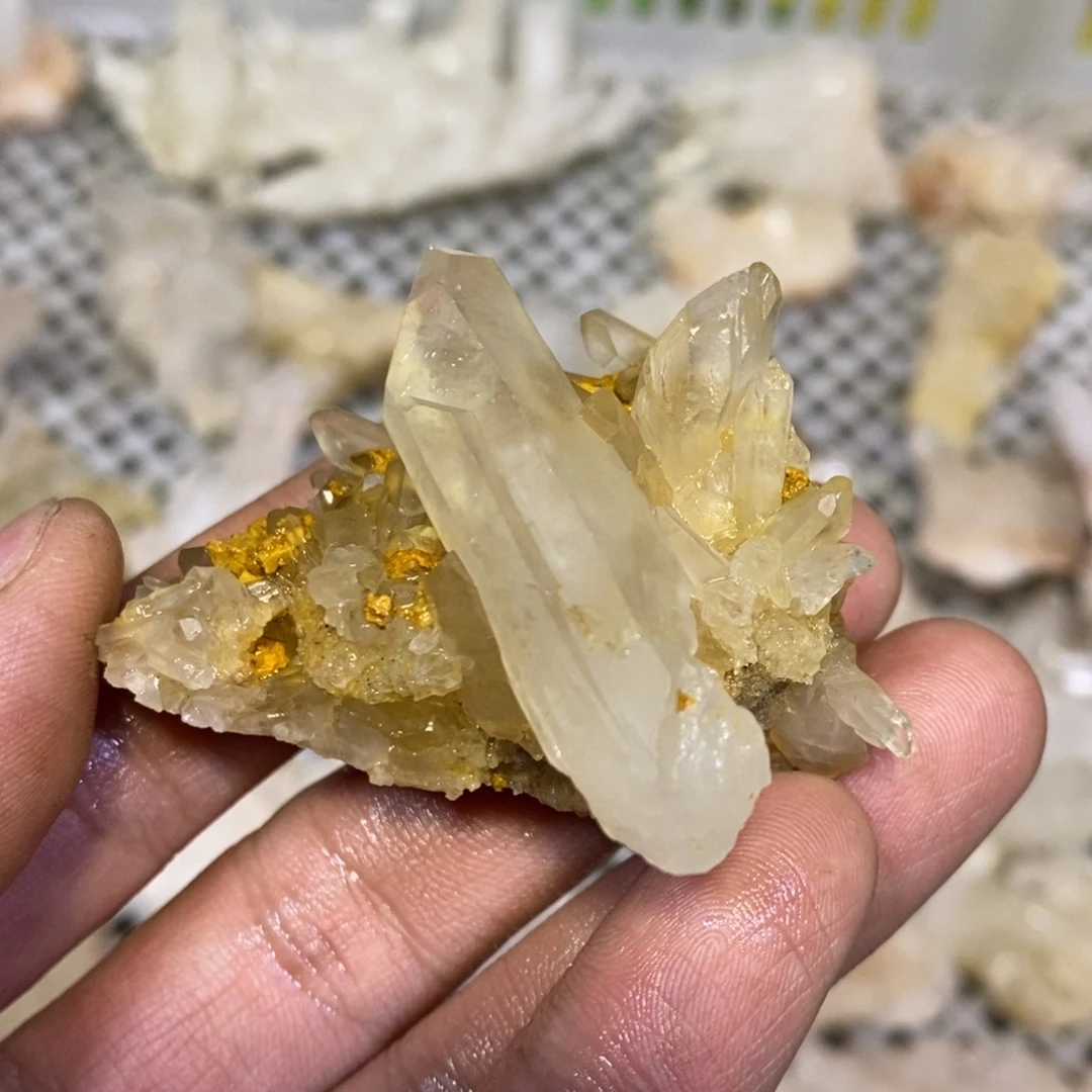 水晶原石摆件未镶嵌水晶