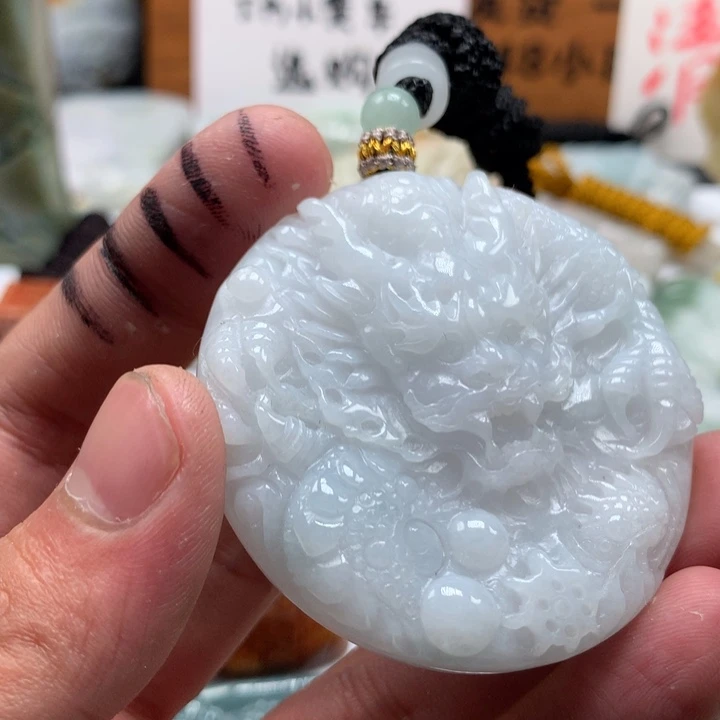 翡翠未镶嵌颈饰保真天然a货翡翠