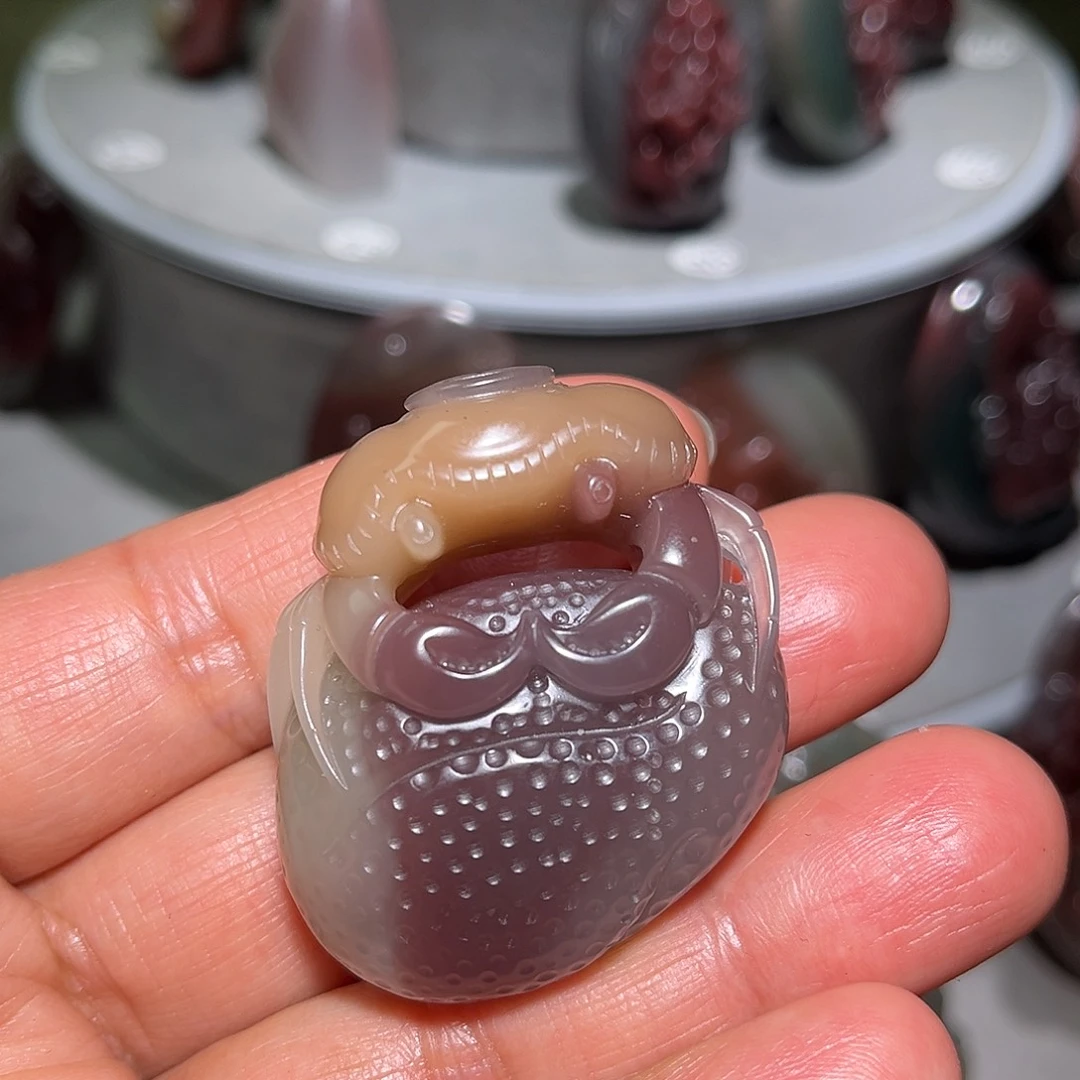 月***醉玛瑙/玉髓未镶嵌颈饰