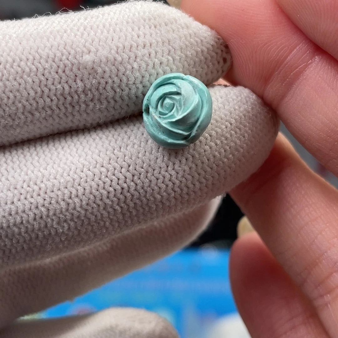 绿松石未镶嵌挂件