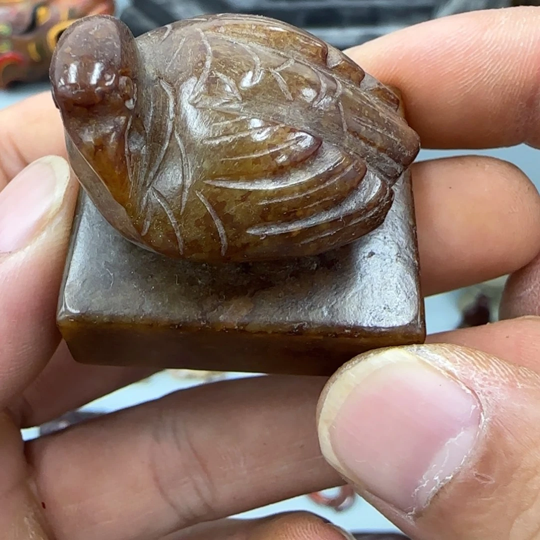 未镶嵌和田玉（糖玉）珠宝奇石
