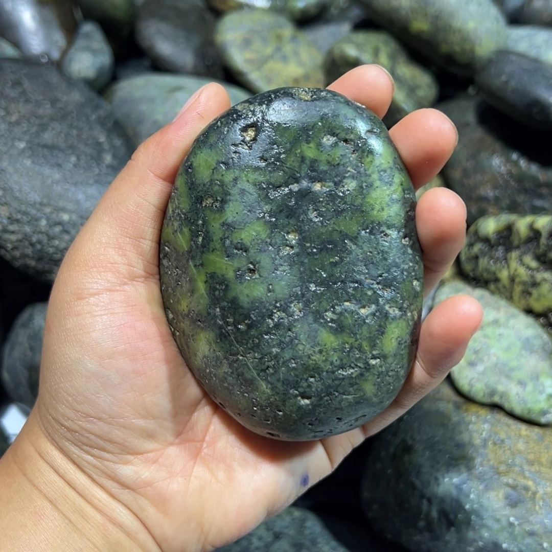 未镶嵌蛇纹石玉西藏藏玉药王石裕****玉