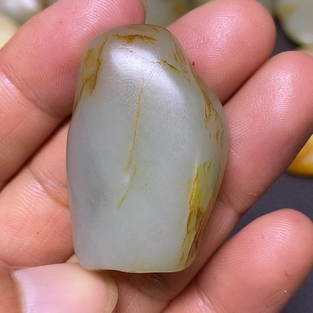未镶嵌和田玉（糖玉）挂件