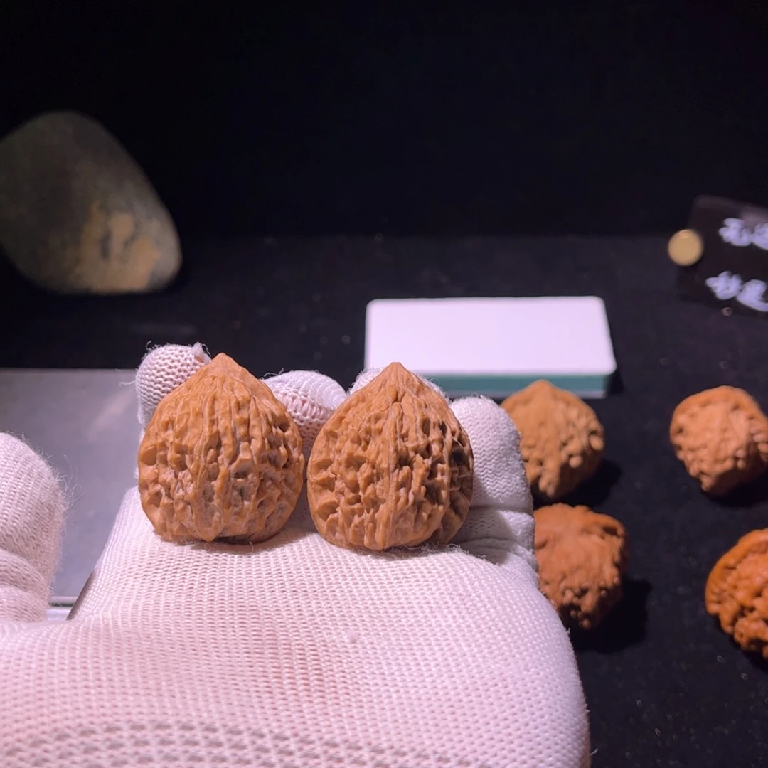 就***点文玩核桃吊坠32野生鸡心