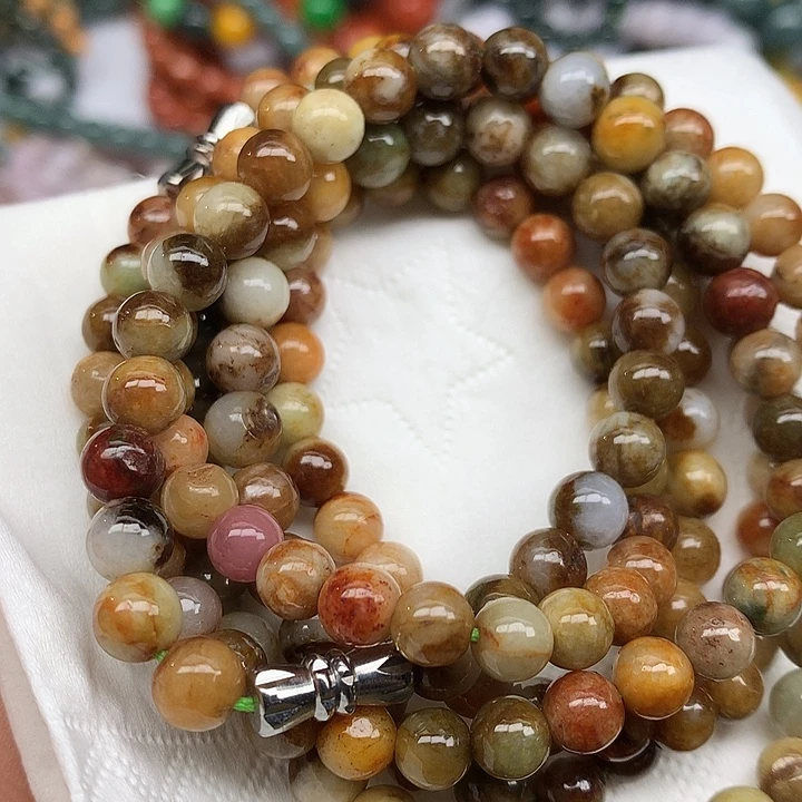 翡翠未镶嵌颈饰手串