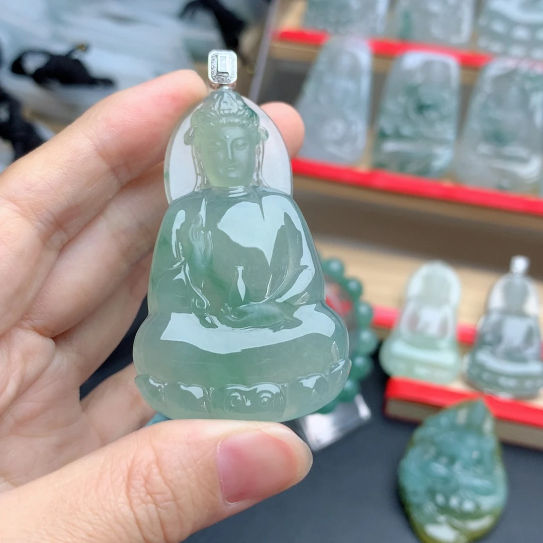翡翠18K金镶嵌颈饰米*11800
