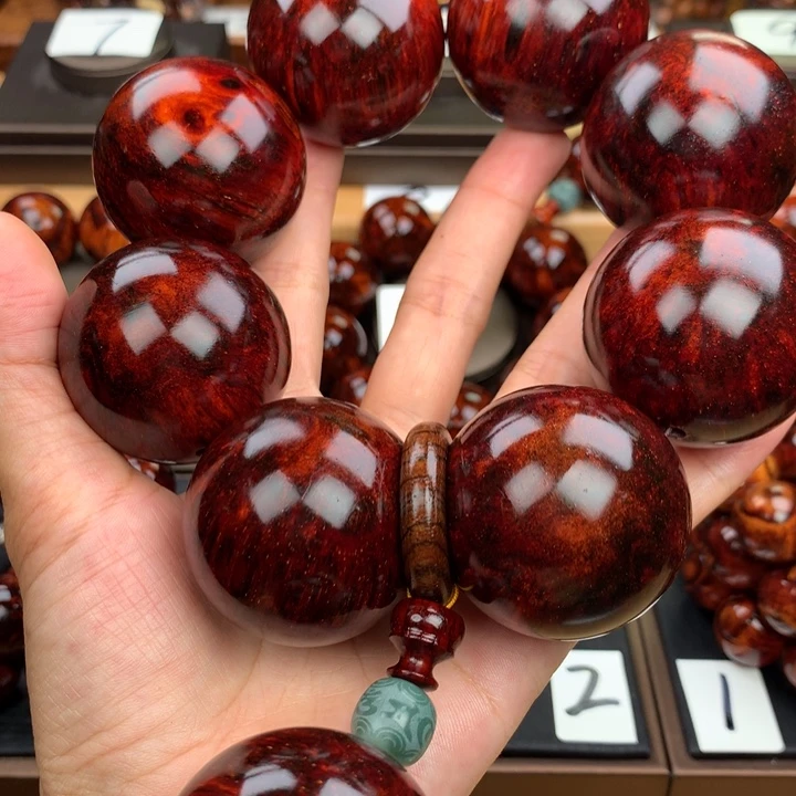 1***3花梨木类手串手链4.0红油底火焰瘤疤