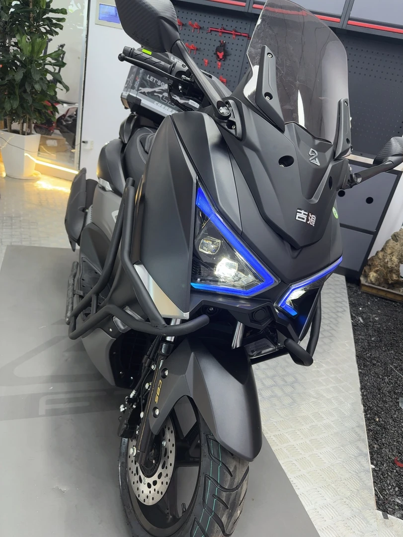 猛士4代新款金浪下悬挂150CC踏板摩托车 省油 可跑长途