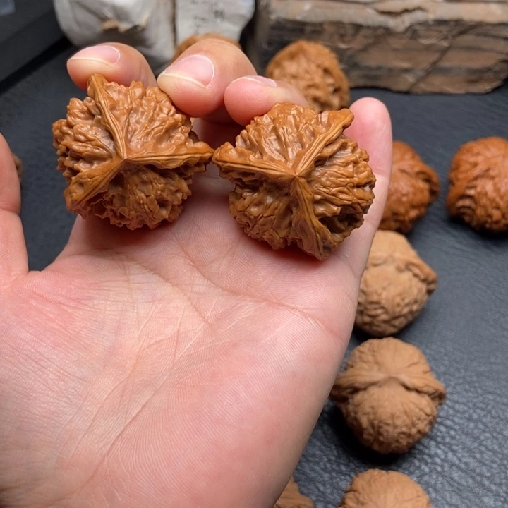 把件文玩核桃大***i三棱38