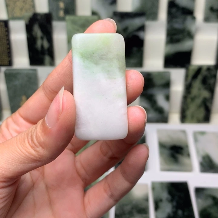 独山玉颈饰未镶嵌庚*