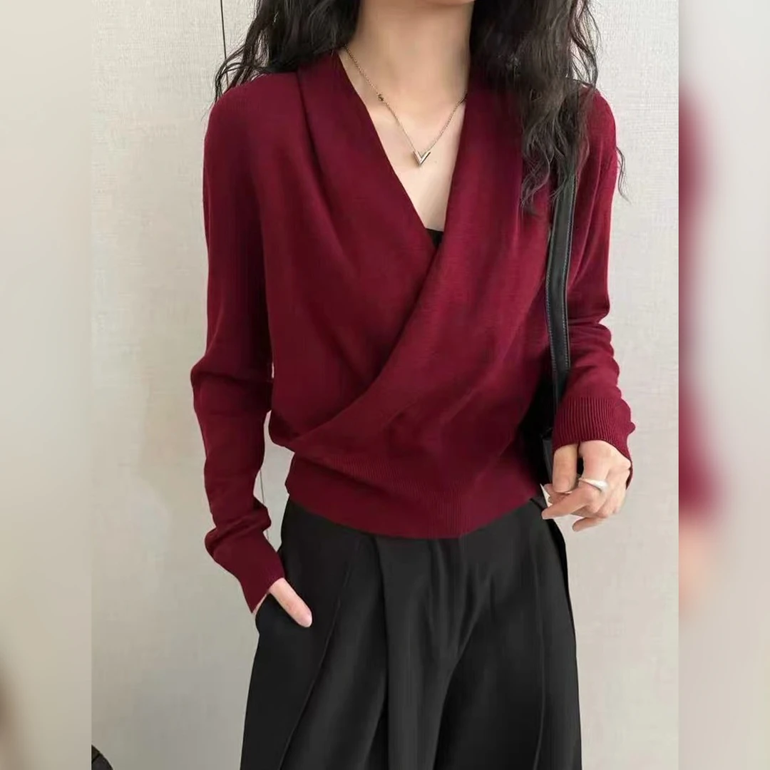 韩系不规则交叉设计洋气减龄长袖针织衫女秋季2025新款高级感上衣