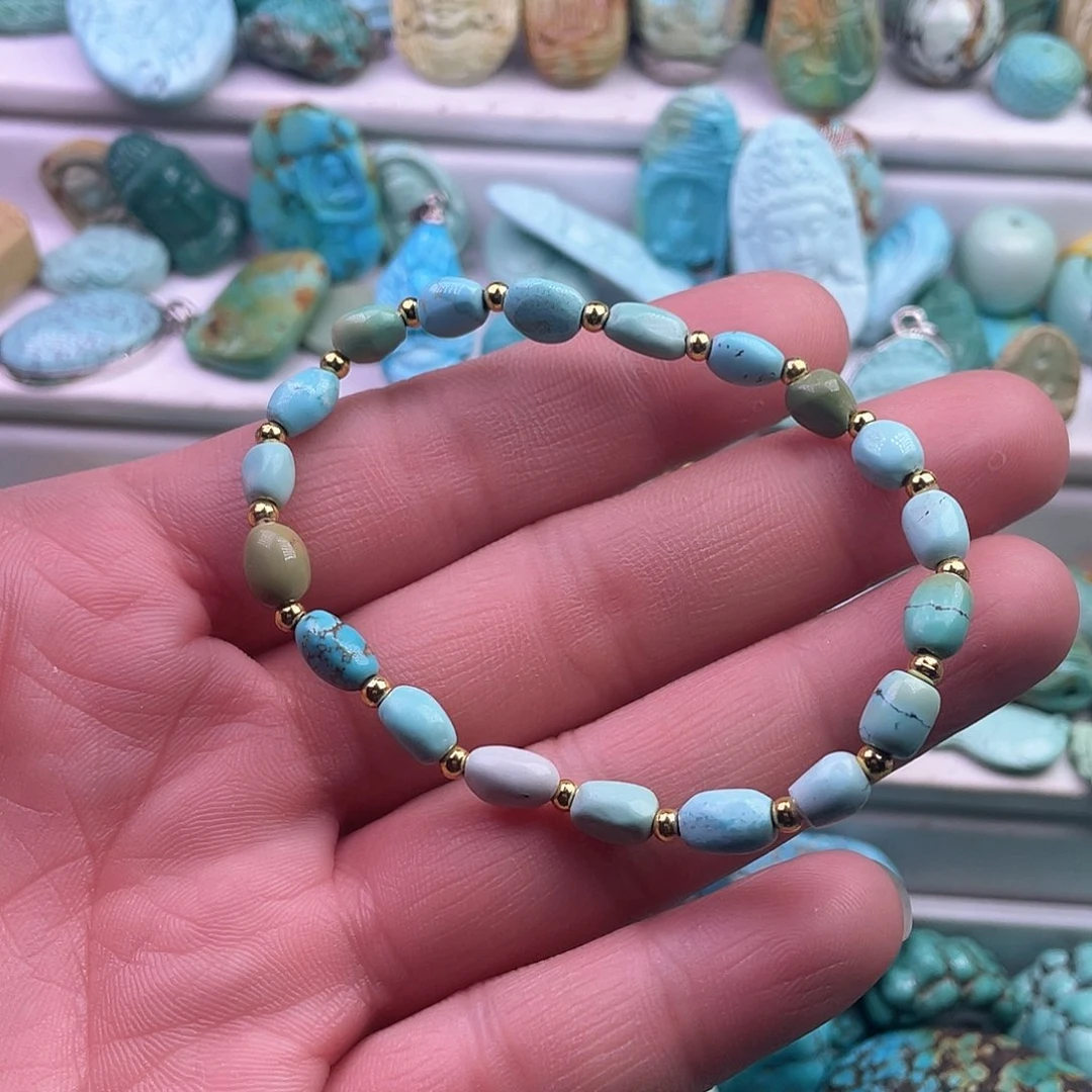 绿松石颈饰未镶嵌