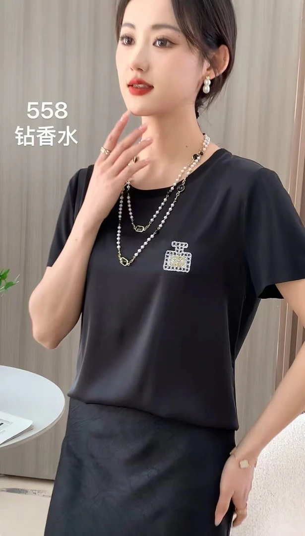 558意凡休闲印花短袖拼接T恤百搭圆领气质香水夏季