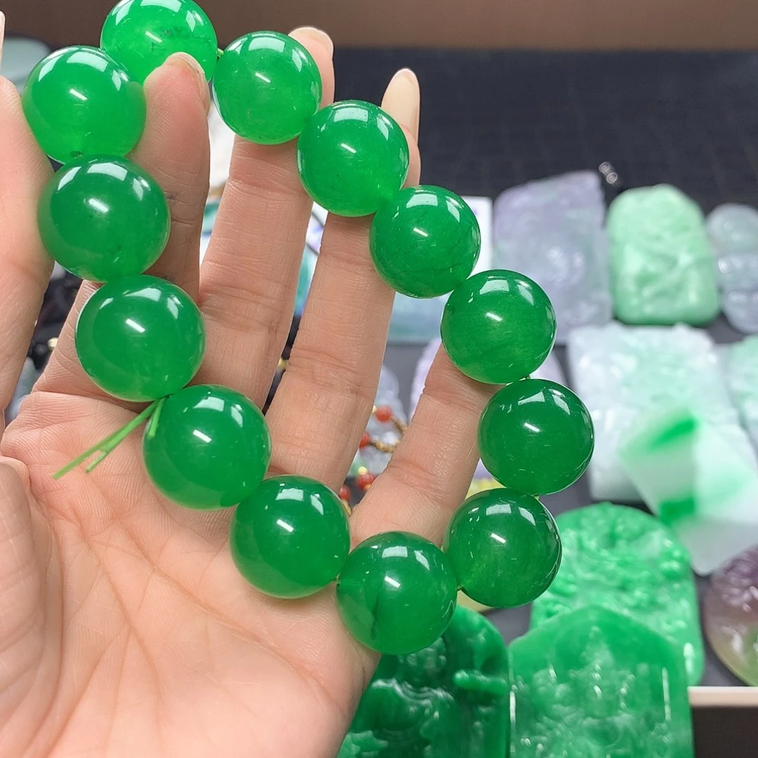 翡翠颈饰未镶嵌这