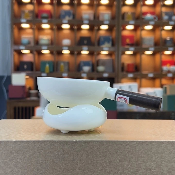 杯历*哈哈你是我的小可爱