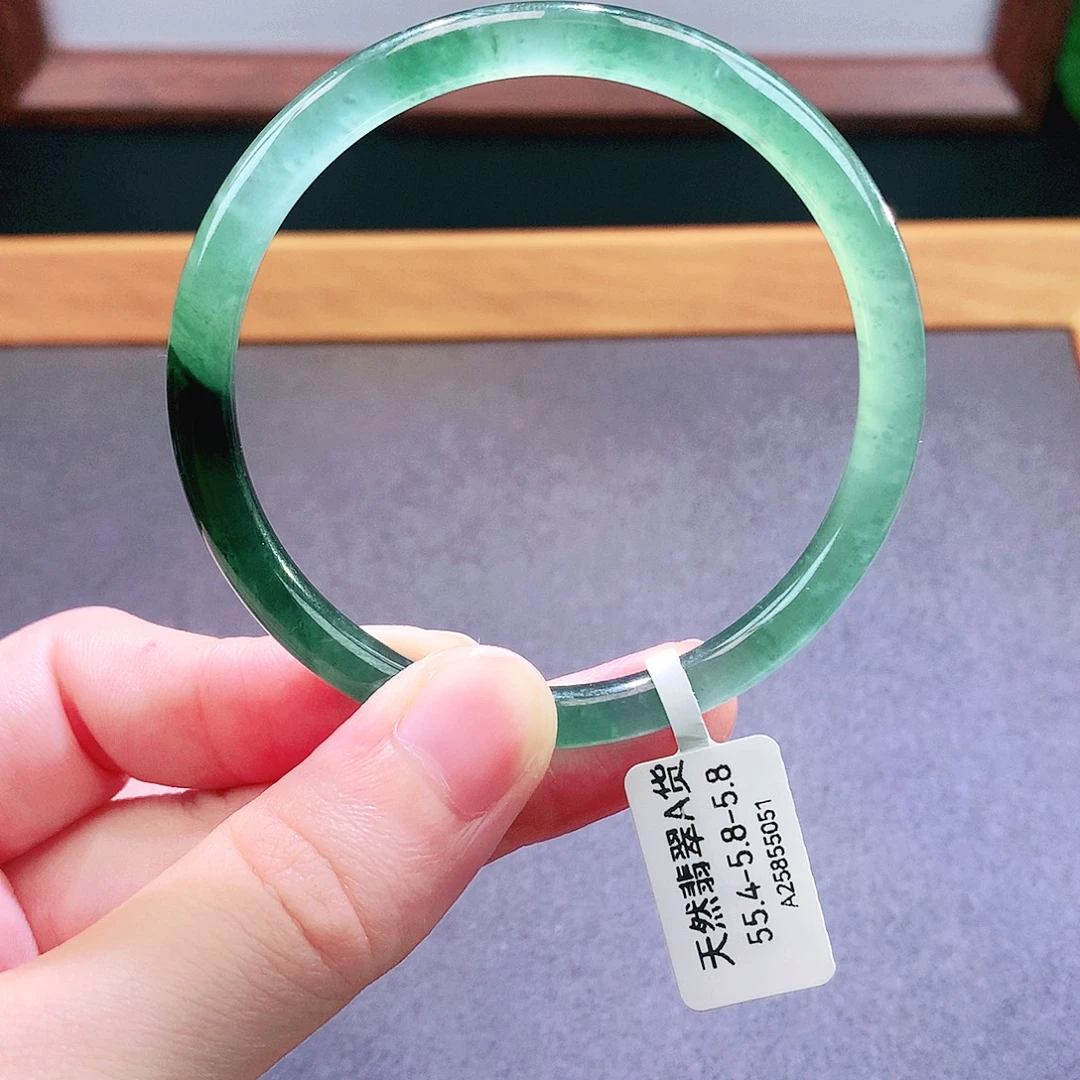 未镶嵌手镯翡翠天然翡翠