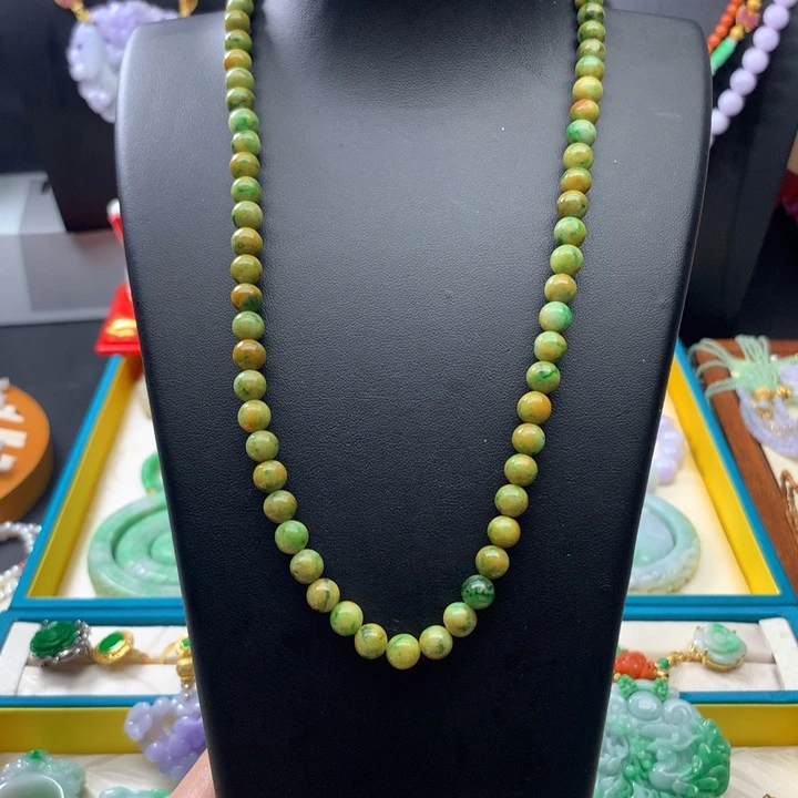 翡翠颈饰未镶嵌翡翠项链