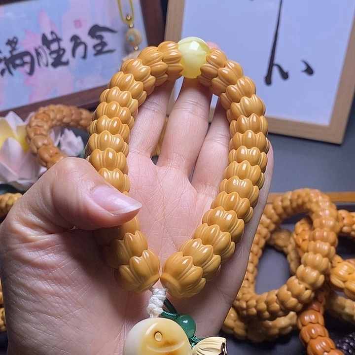吊坠猴头核桃搭配款
